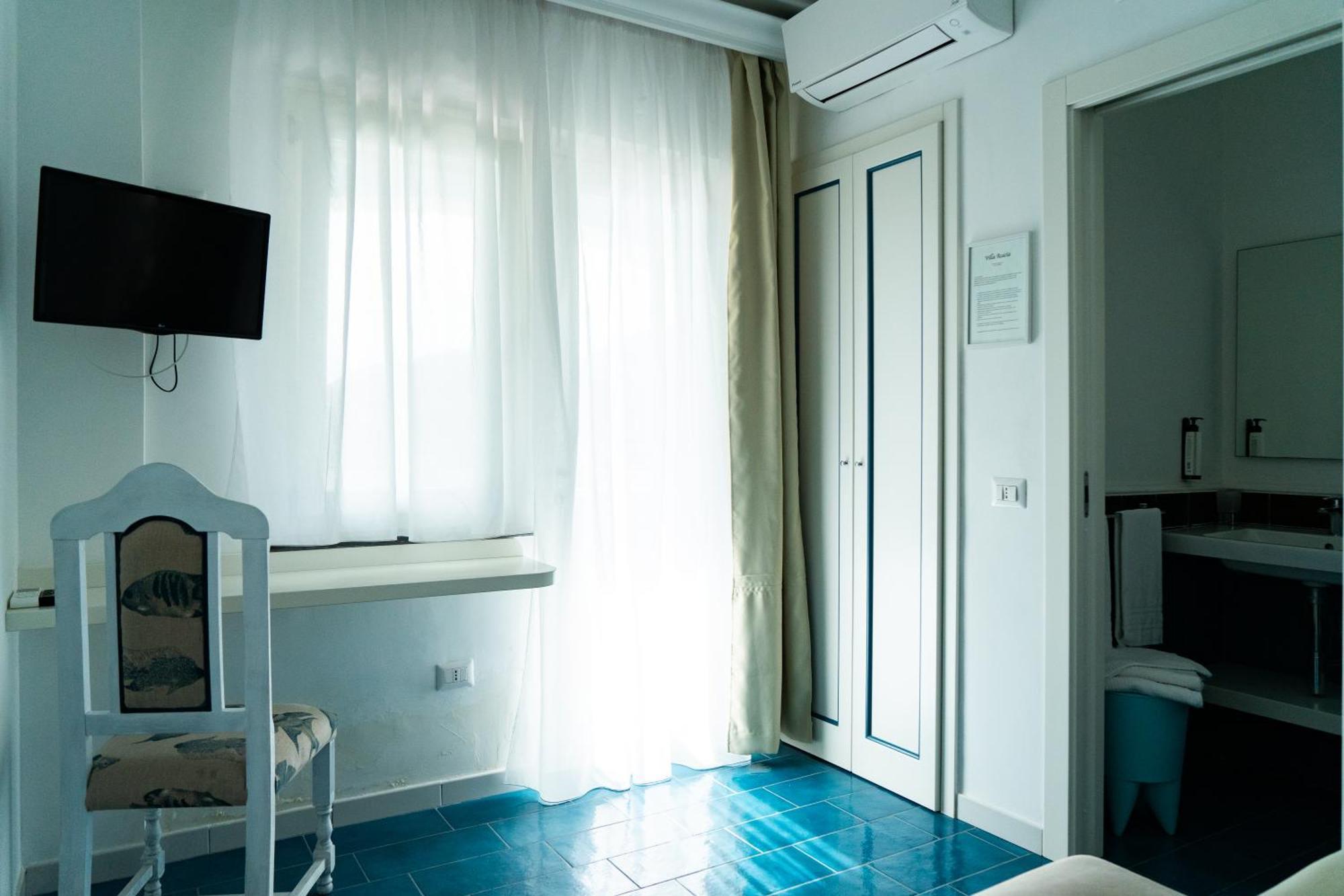 Villa Acacia Понца Экстерьер фото